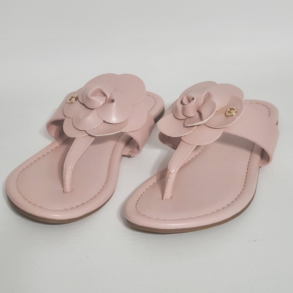 GBG Los Angeles Blush Floral Sandals Flip Flops Women's Size 5 1/2